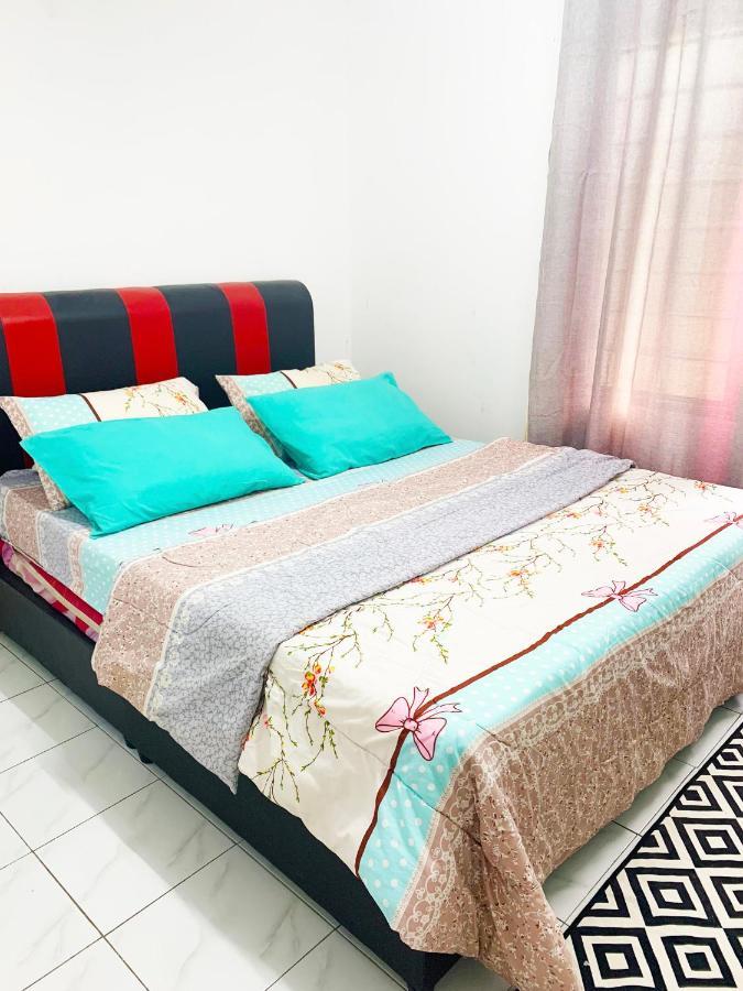 Rumah Tamu Azizah Kampong Tanjong Bayan Kültér fotó