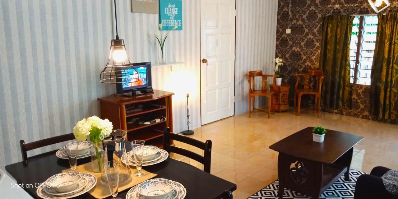 Rumah Tamu Azizah Kampong Tanjong Bayan Kültér fotó