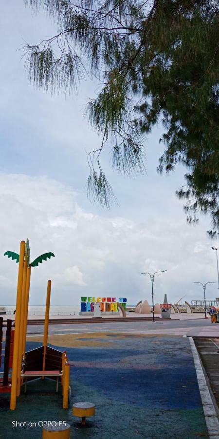 Rumah Tamu Azizah Kampong Tanjong Bayan Kültér fotó